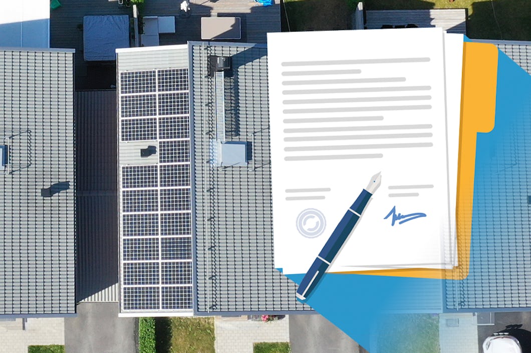 Solceller på radhustak, och en illustration av ett påskrivet avtal.
