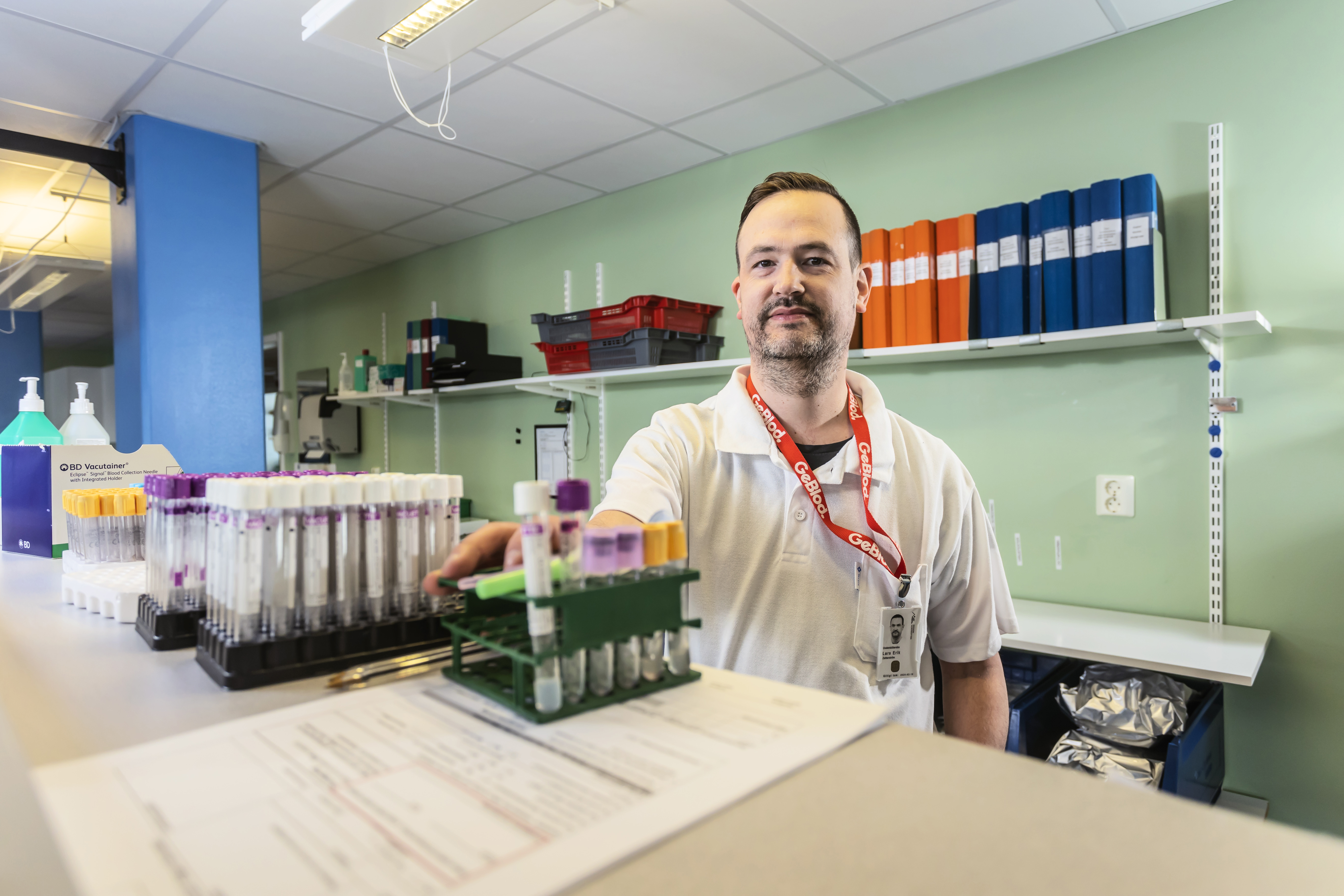 Erik Zetterström utbildar sig till specialundersköterska.