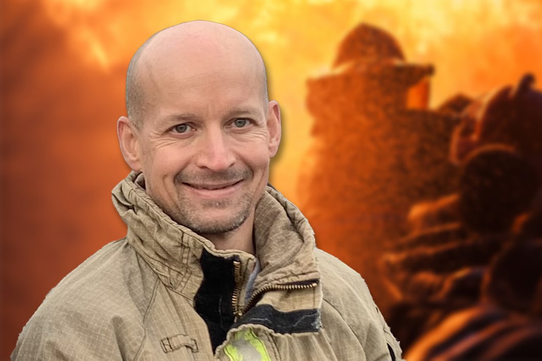 Marcus Aronsson, brandman i Södra Älvsborgs räddningstjänstförbund, har tagit fram uppgifter som visar att brandmän jobbar dygnspass i många andra EU-länder.
