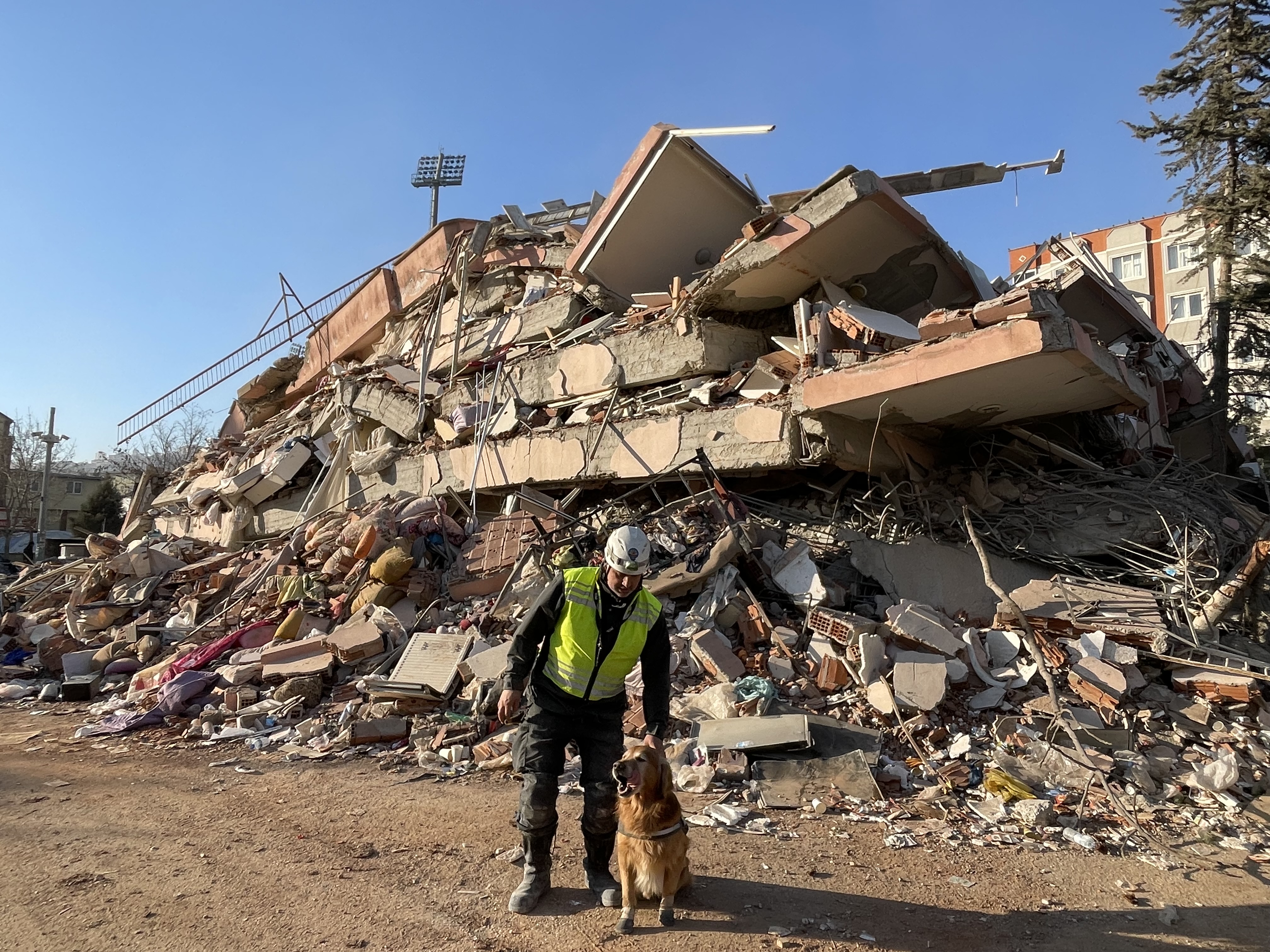 Kiril Hvirstov och Killian på plats i Turkiet.