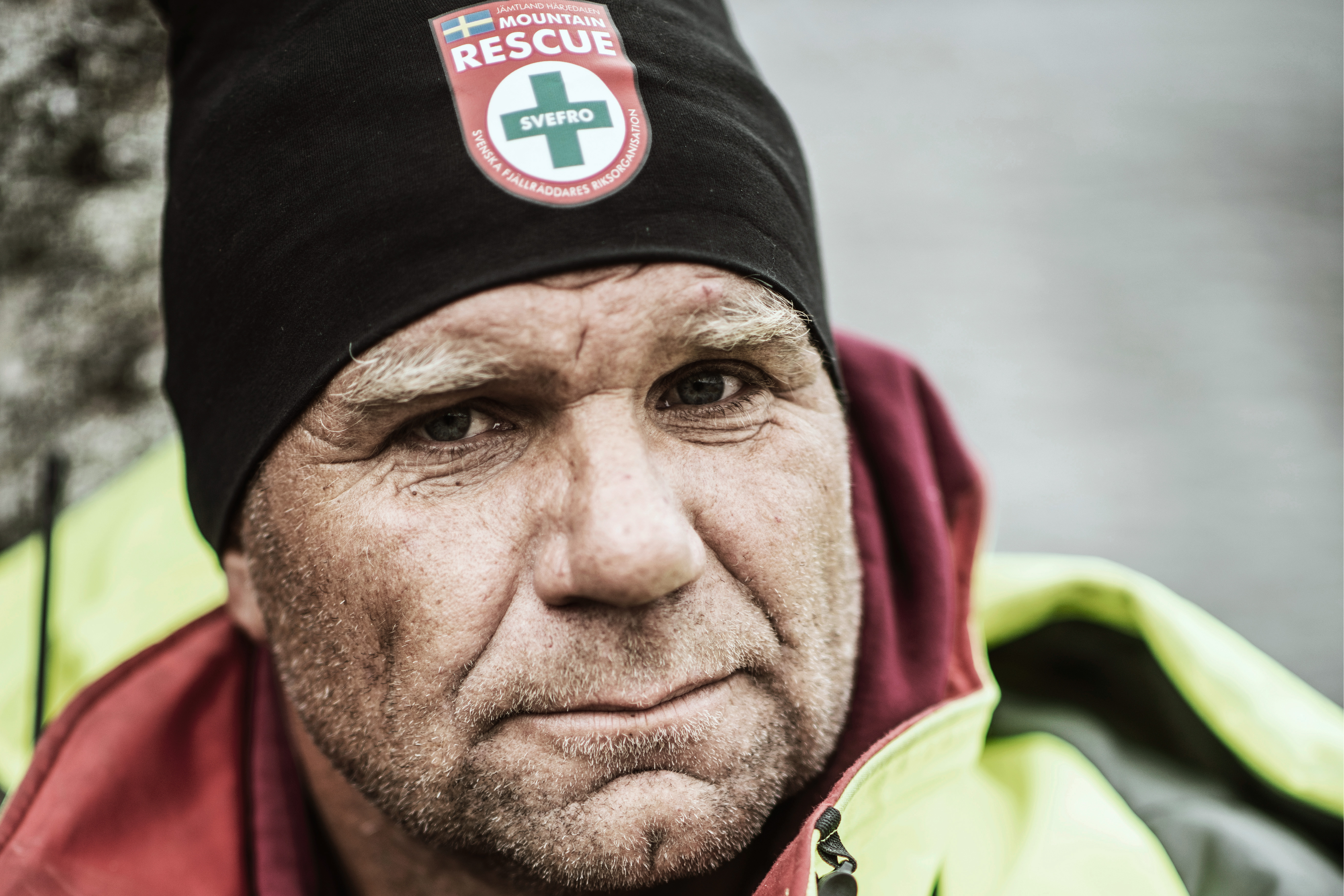 ”Man vill göra skillnad och rädda liv”, säger Rickard Svedje­sten om vad som driver honom att delta i fjällräddningen.