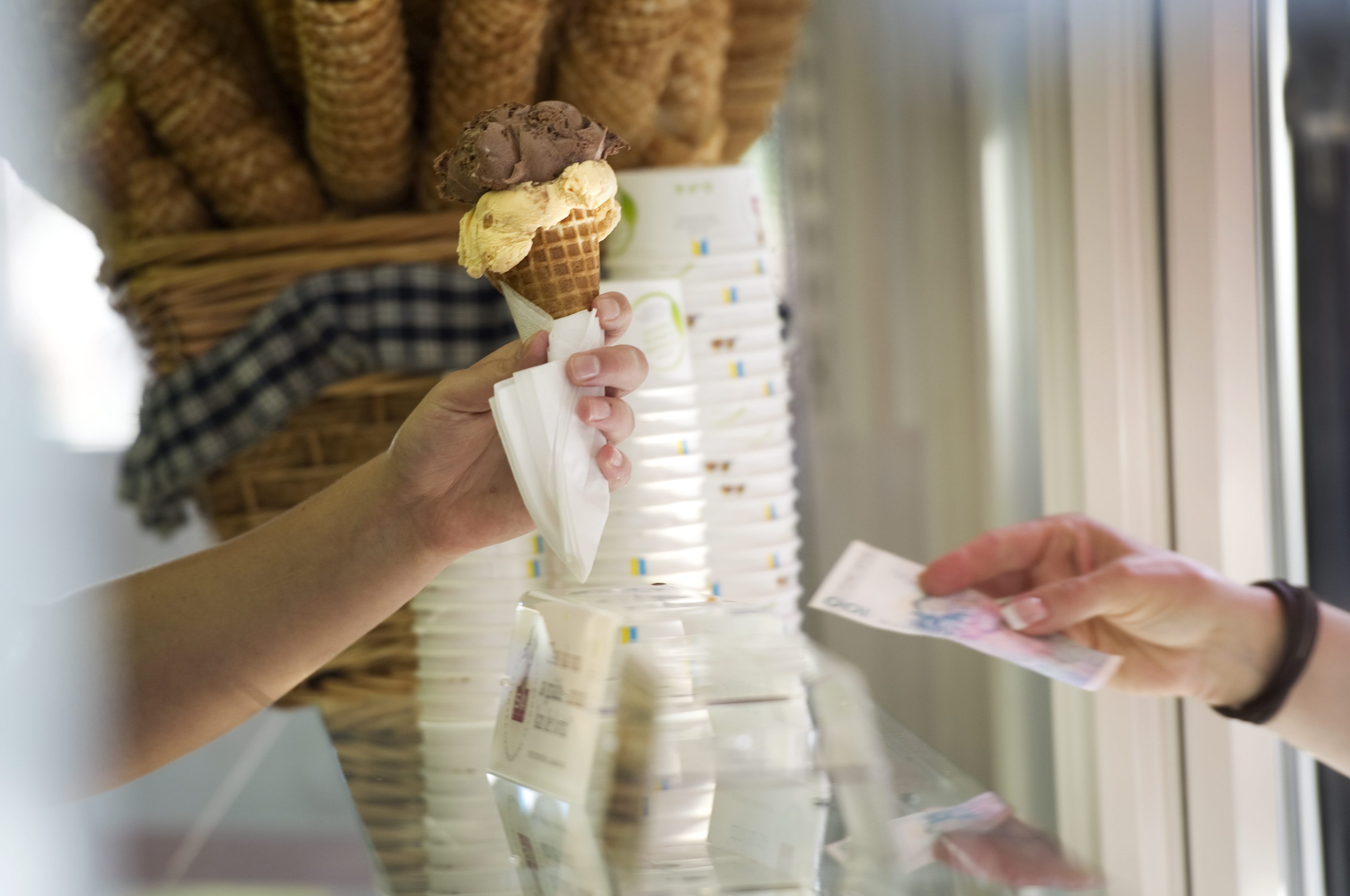 sommarjobb, glass, arbetsgivare,