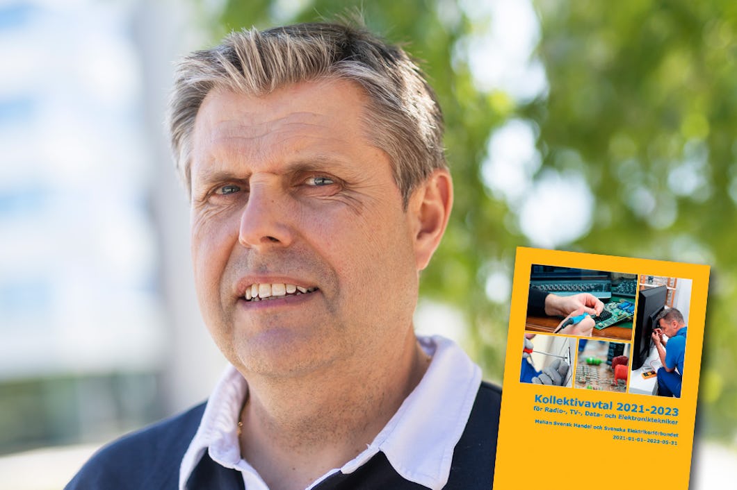 Niklas Enström, Elektrikerna, med det föråldrade radio- och tv-avtalet. (Bilden är ett montage.)