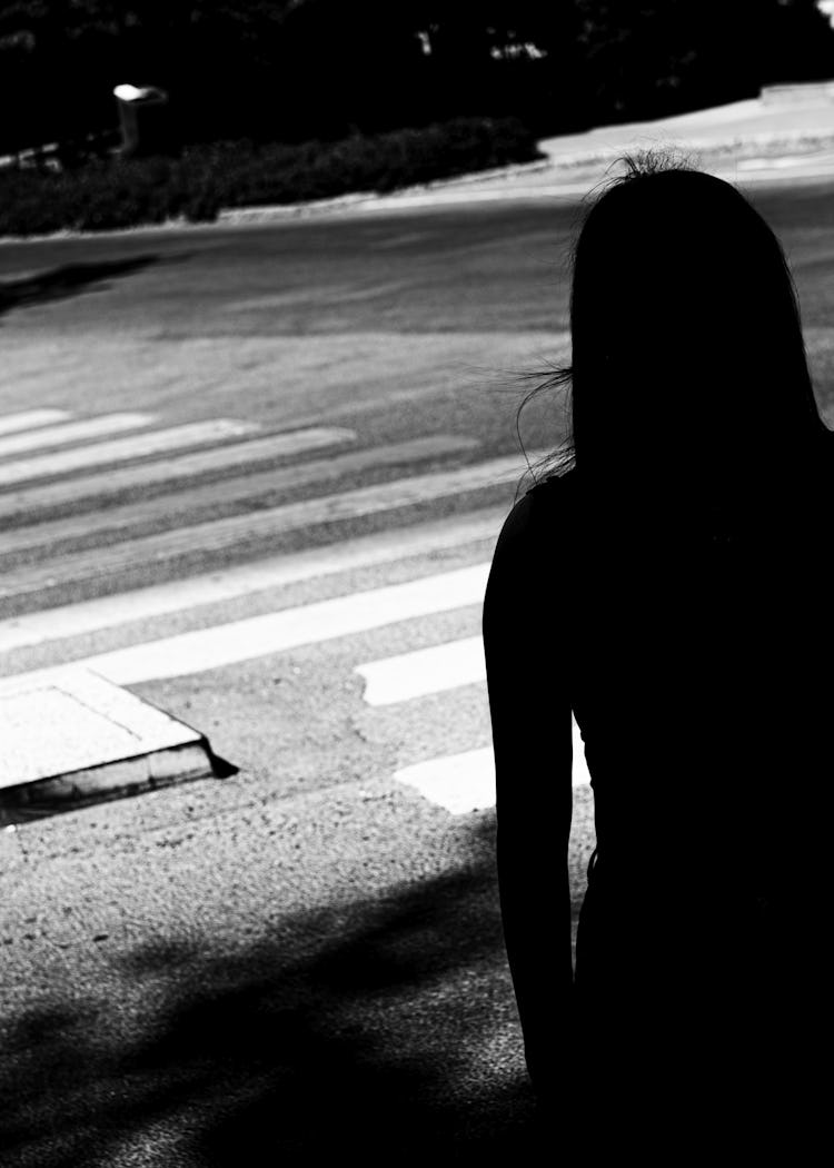 ”Elena” skadade ryggen och blev sjukskriven på grund av arbetsvillkoren.