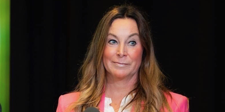 Katarina Burman (V).