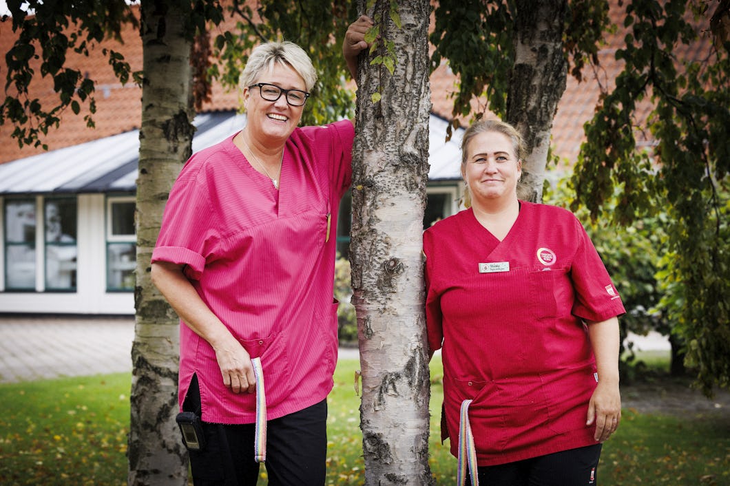 Bild på undersköterskorna Susanne Lundahl och Wenke Ahlberg i Helsingborg.