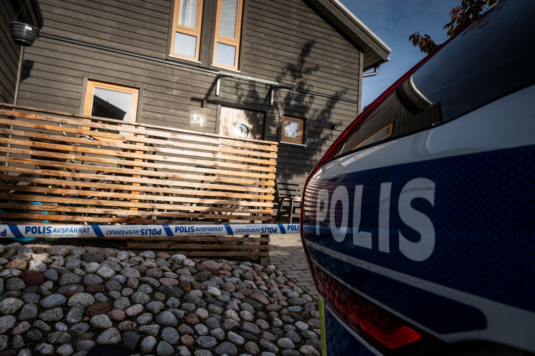 Villan där två kvinnor mördades i Tullinge.