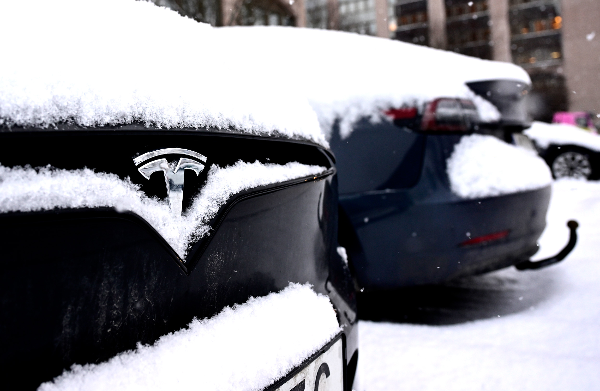 Översnöad Tesla.