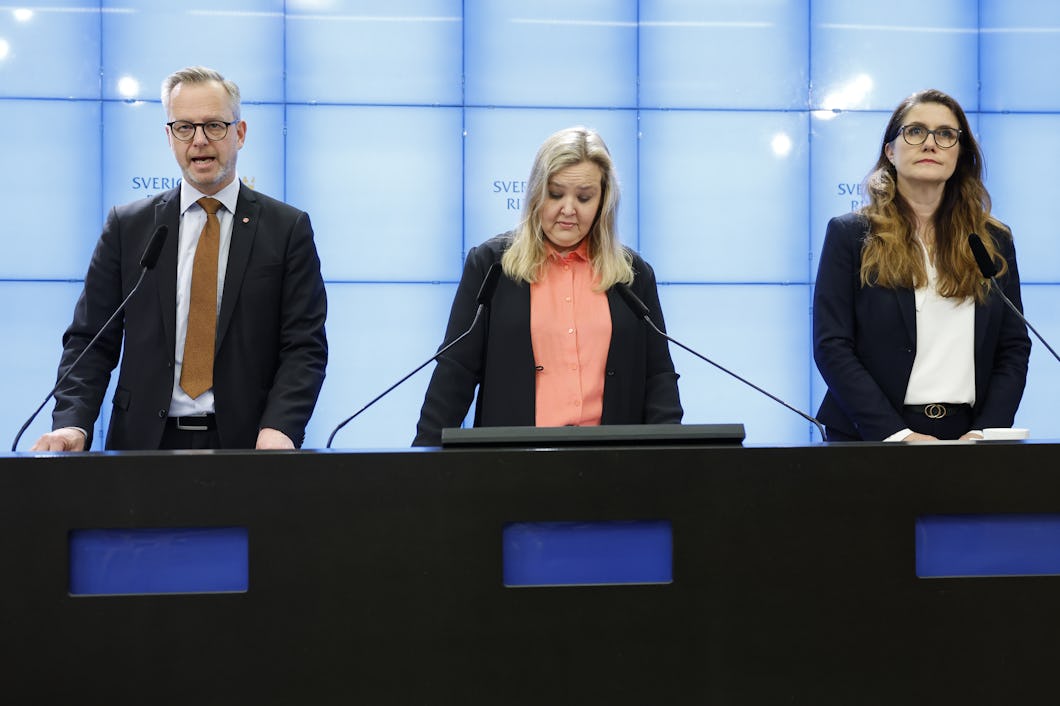 Mikael Damberg ekonomiskpolitisk talesperson Socialdemokraterna, Ida Gabrielsson ekonomiskpolitisk talesperson för Vänsterpartiet och Janine Alm Ericson ekonomiskpolitisk talesperson för Miljöpartiet.