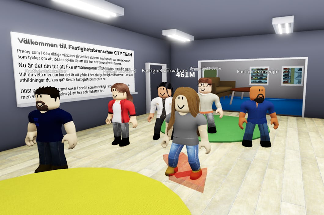 Skärmdump där sex Roblox-figurer står uppställda i ett rum.