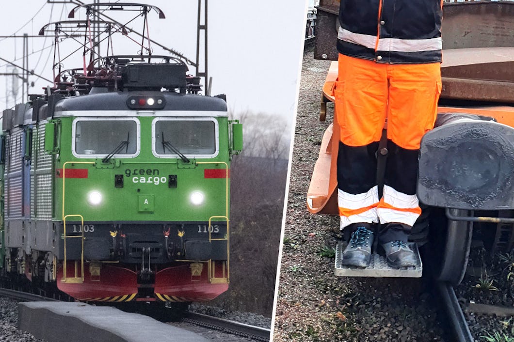 Fotomontaget på ett lok från Green Cargo och benen på en man som står på ett fotsteg.
