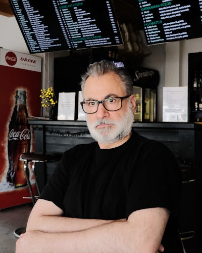 Majid Aghili jobbar på pizzeria i Skelleftehamn