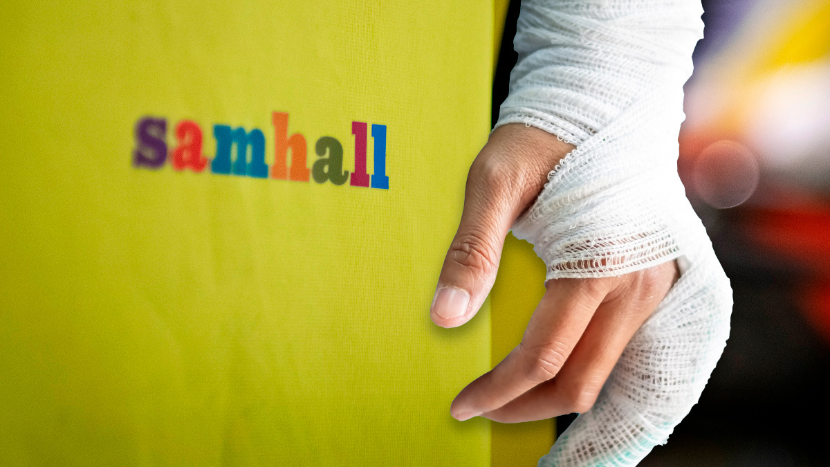 Fotomontage med en bandagerad hand och en väst med Samhalls logga på.