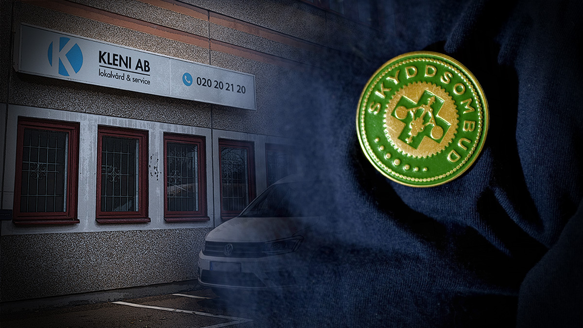 En vit skåpbil står parkerad utanför en byggnad med en skylt där det står "Kleni AB". På högra sidan av bilden finns ett skyddsombudsmärke.