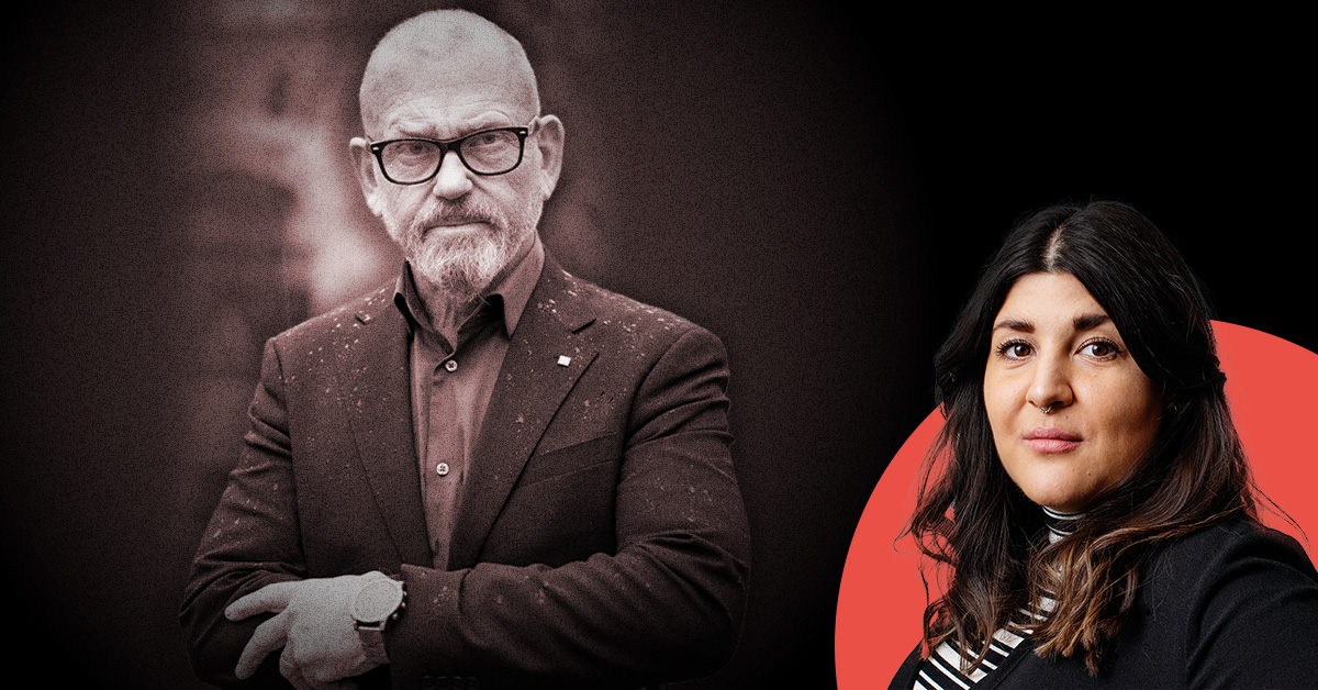 En gråskalebild visar en man i kostym med armarna korsade. Till höger finns en färginfälld bild med en kvinna i randig skjorta.