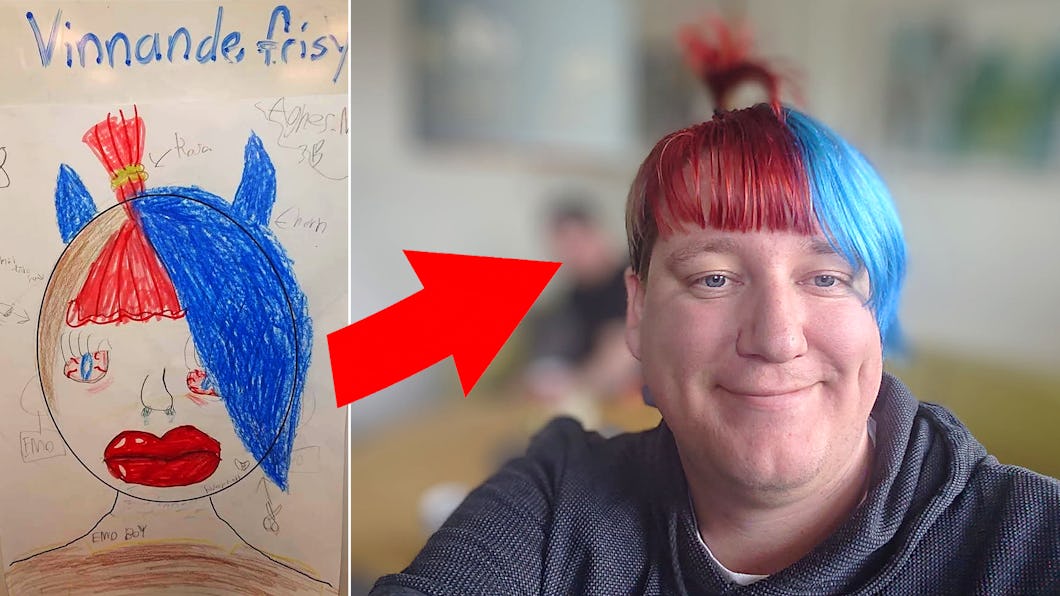 En man har rött och blått hår format så att det liknar en teckning av ett ansikte som ett barn gjort, med smink och två hårknutar.