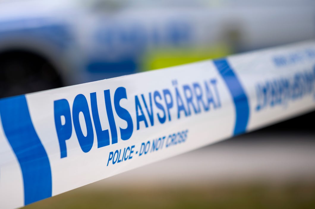 En närbild av en polisavspärrning.