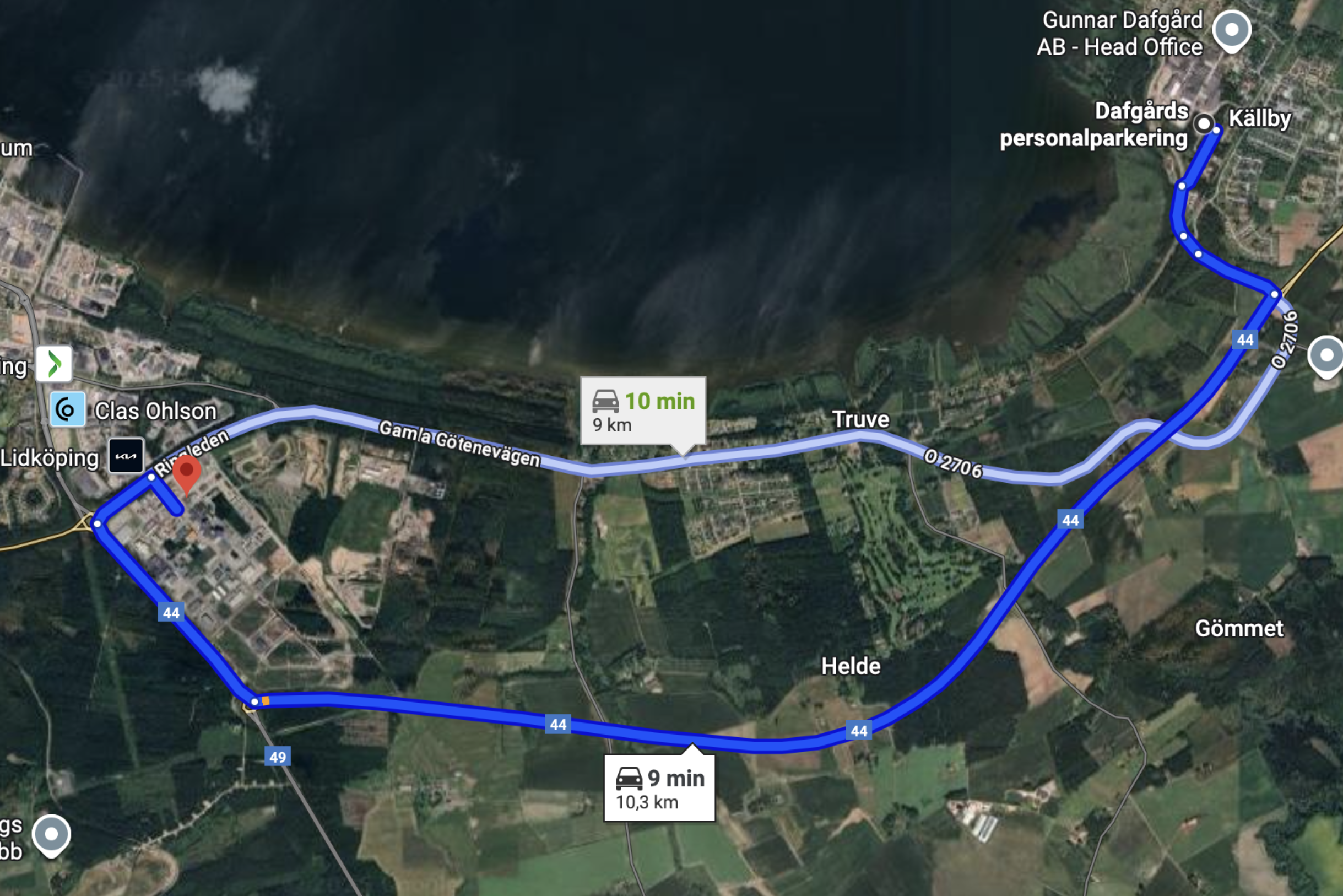 En satellitkarta visar två bilvägar mellan Gunnar Dafgård AB huvudkontor och et skyddsrum i Lidköping, 9 och 10 minuter.
