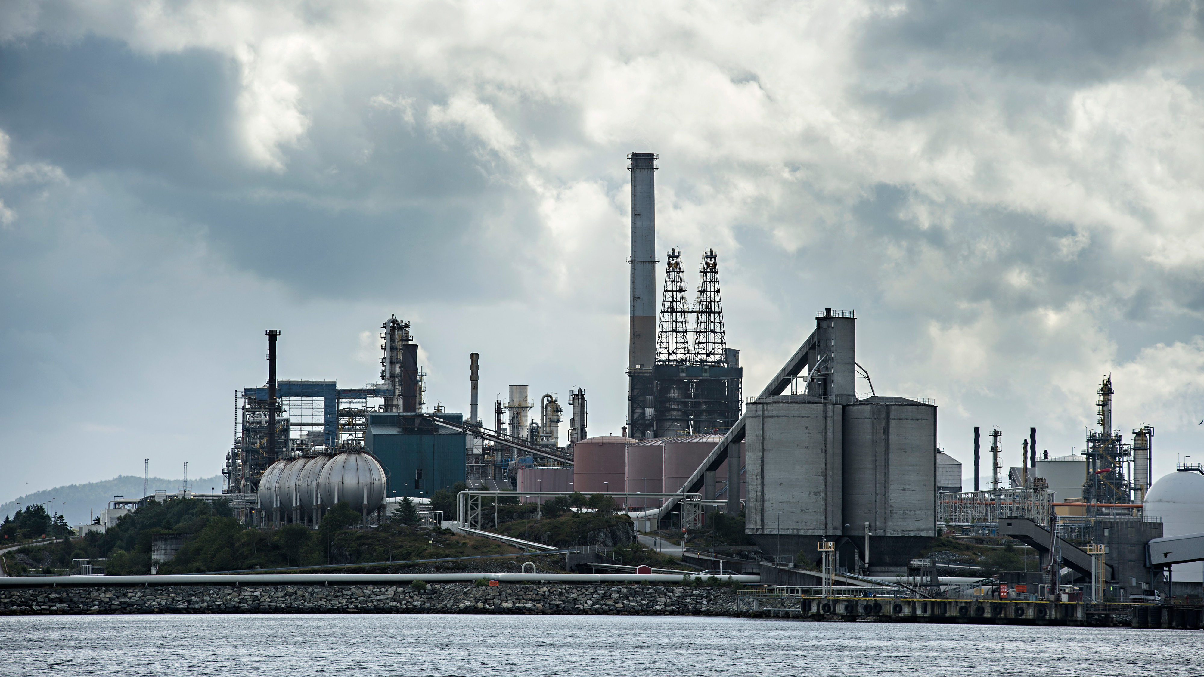 Oljeraffineriet på Mongstad.