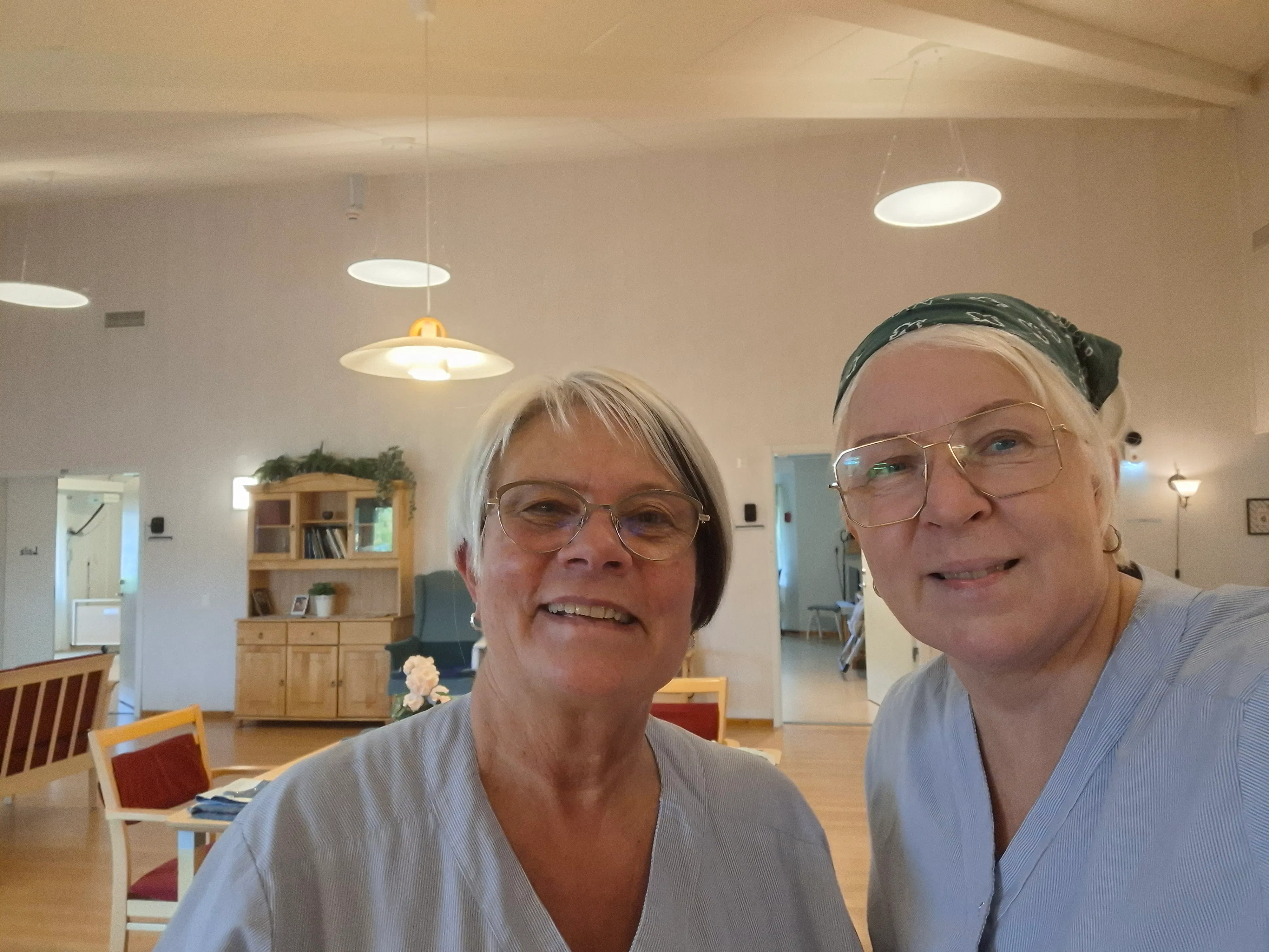 Nya helgscheman i Skellefteås äldreomsorg har lett till massuppsägningar och personalbrist