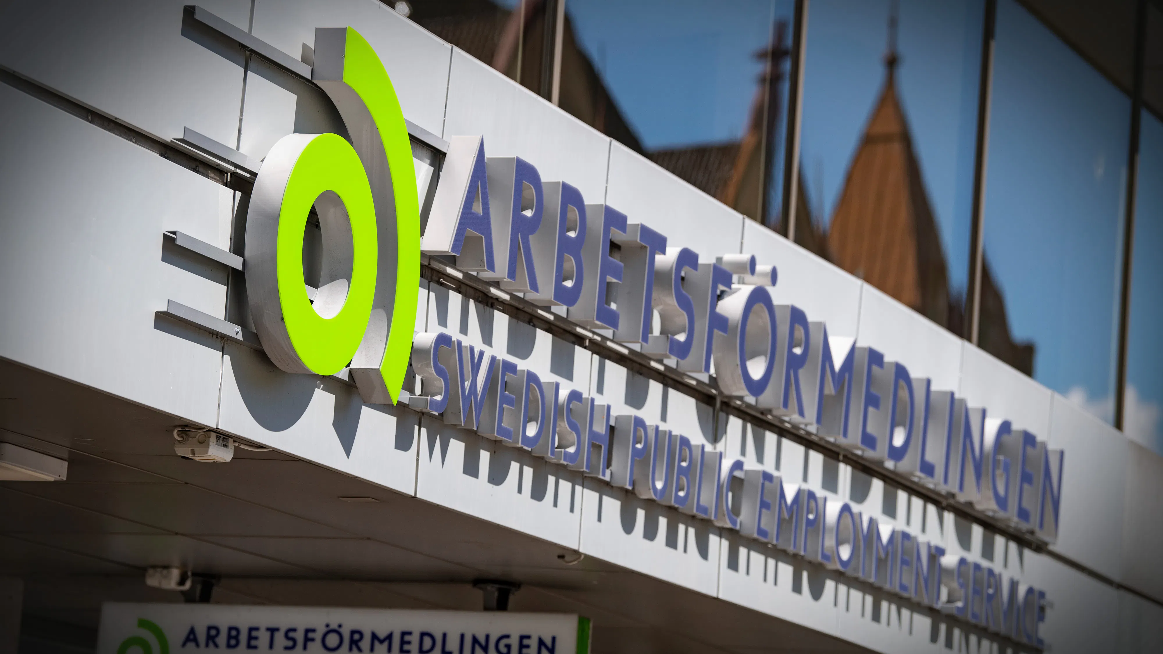 Arbetsförmedlingen utreds för arbetsmiljöbrott efter medarbetares självmord
