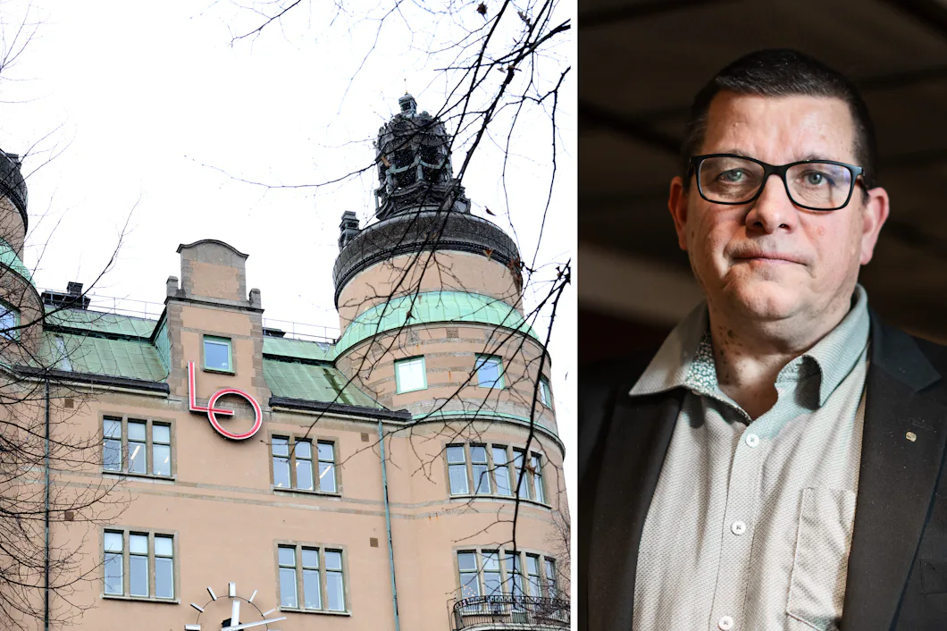 En man med glasögon vid LO-huset i Stockholm.
