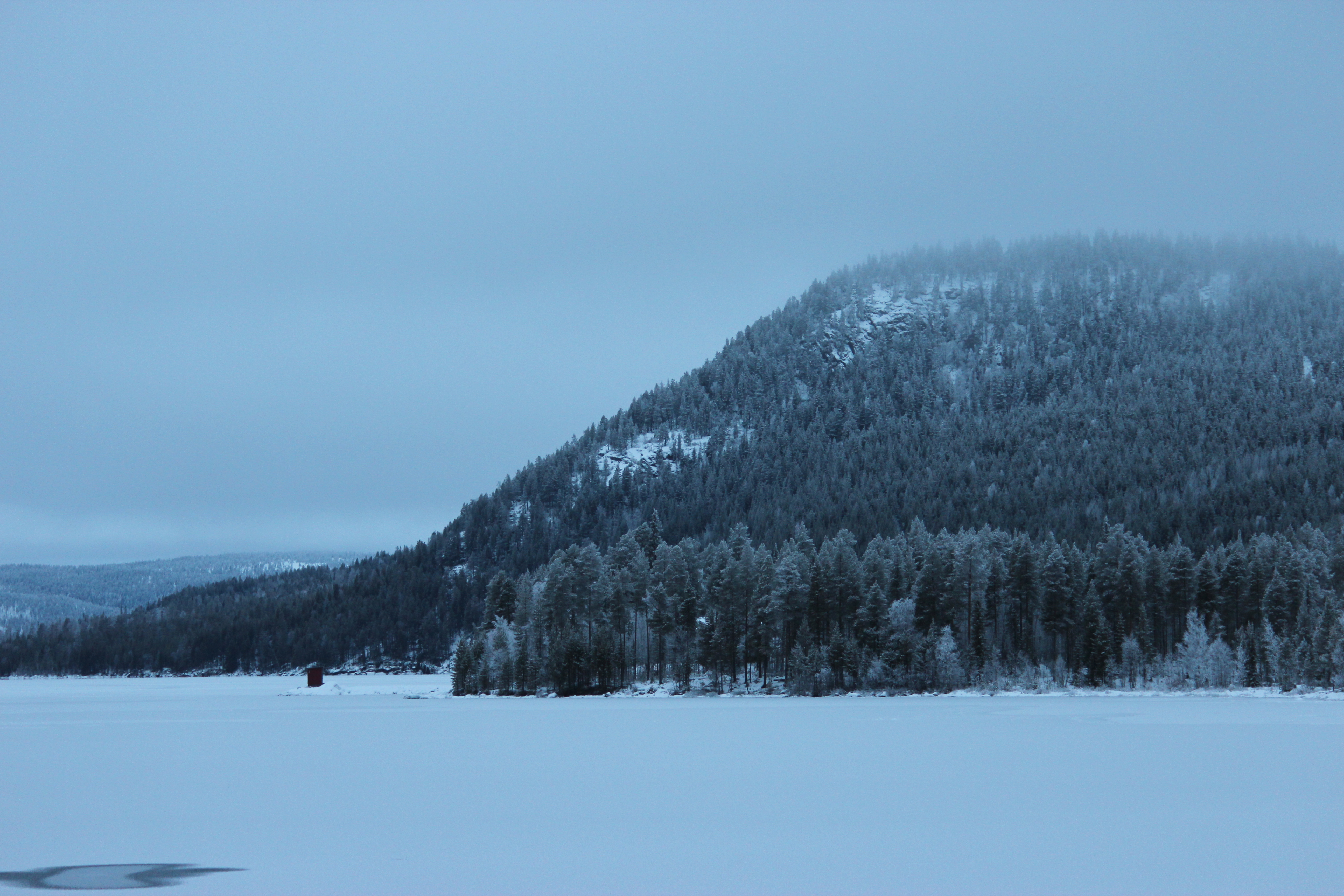 Bakom Berget till vänster ska den planerade gruvan i Kallak ligga.