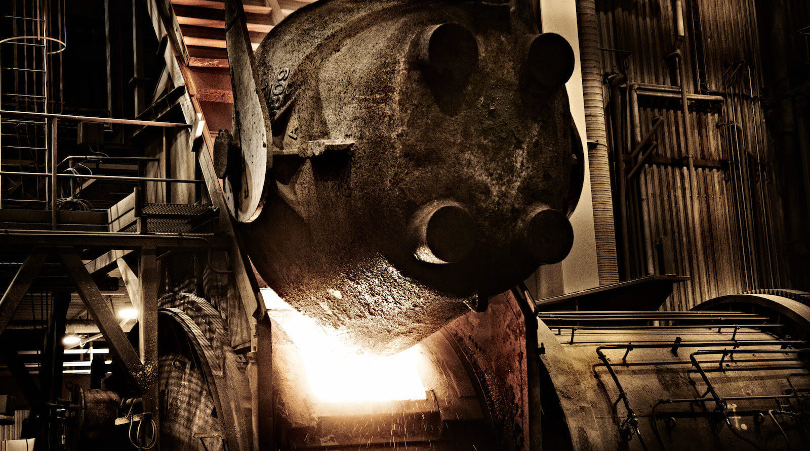 Smältugn som smälter metall.