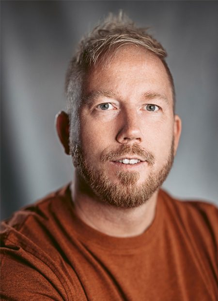 Porträtt på Fredrik Larsson, fotograf