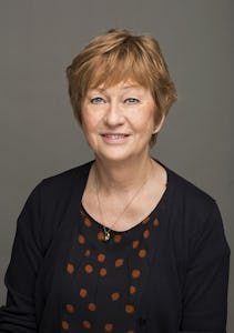 Ewa Sunneborn, medlem av IVO:s ledningsgrupp och även avdelningschef för avdelning mitt (Örebro) är förvånad över chefläkarnas uppskattning av mörkertalet när det gäller antalet anmälda vårdskador.