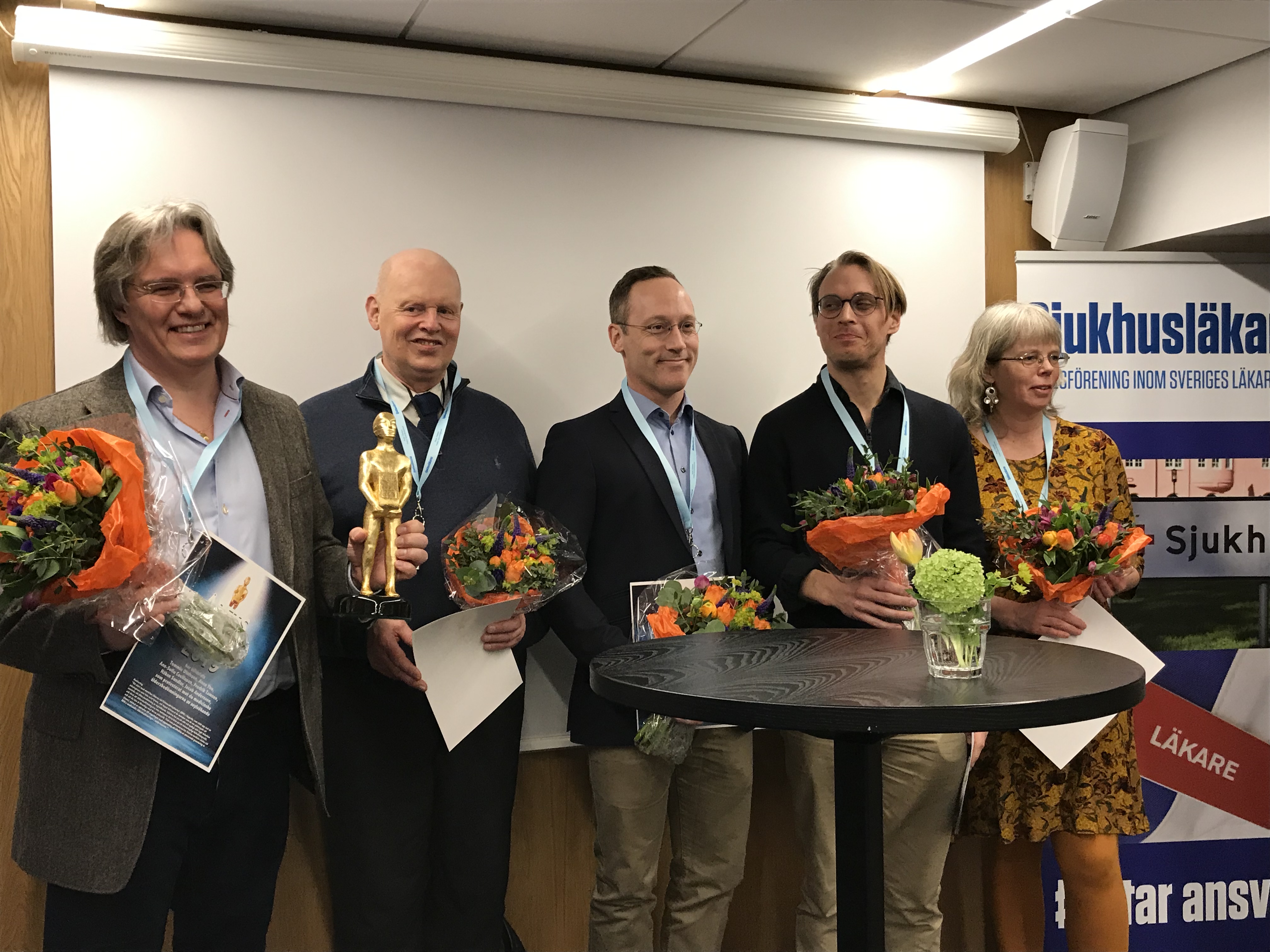 Prismottagarna Tommie Olofsson, Håkan Sandler, Fredrik Tamsen, Jacob Andersson och Anna Ybo.