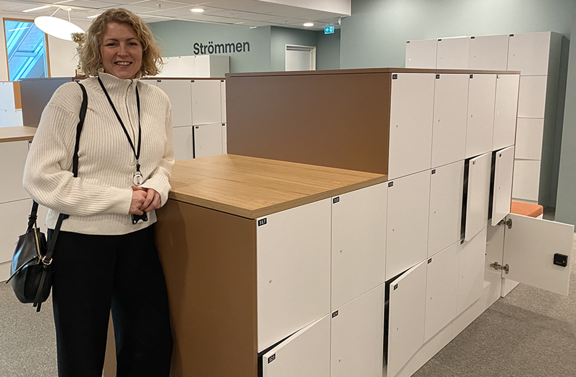 Alla anställda på Post- och telestyrelsen har ett arbetsskåp där de kan placera sina personliga saker. Foto: Stefan Karlsson