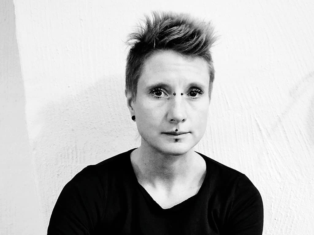 Sofia Rapp Johansson tittar in i kameran