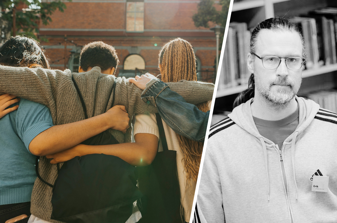 Fyra personer som står med armarna om varandra ses bakifrån utomhus; bredvid står Erik Rimsten med glasögon och långt hår i ett bibliotek med namnskylt.