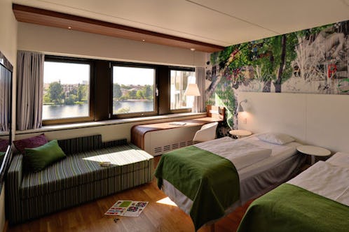 Scandic-Copenhagen-family-room-bedroom