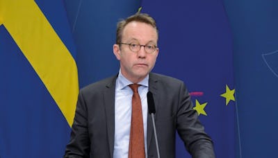 Björn Eriksson under regeringens presskonferens.