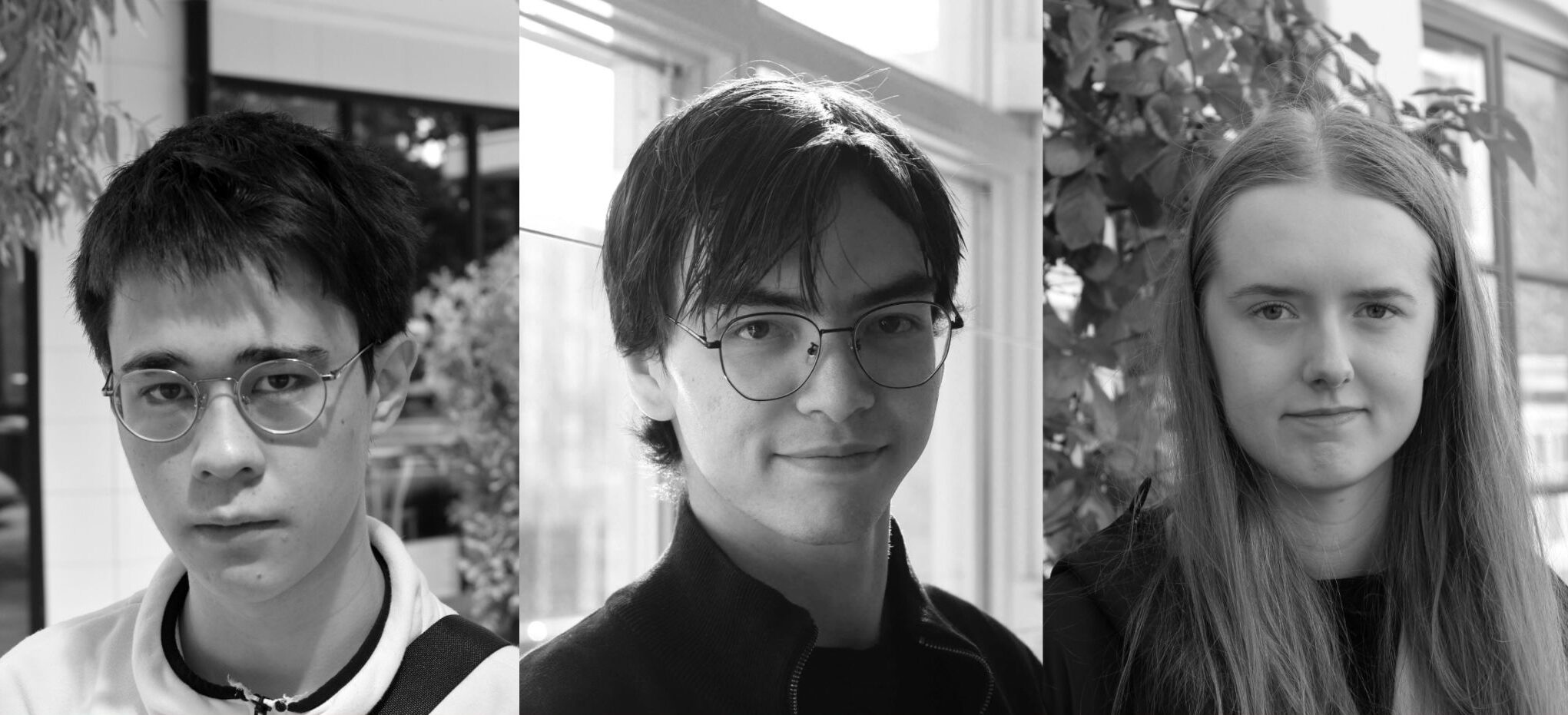 Tre unga personer med neutrala ansiktsuttryck poserar inomhus på separata svartvita porträtt, vid fönster eller växter.