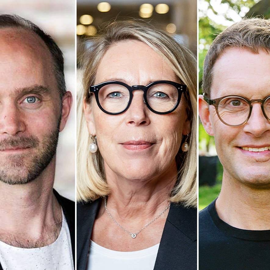 Tre personer med glasögon i separata vertikala paneler; två män till vänster och höger, en kvinna i mitten med kort blont hår och pärlörhängen.