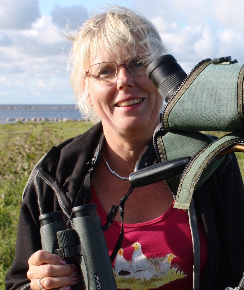 Aktuell bild på Eva Stenvång Lindqvist, fortfarande fågelskådare och fortfarande engagerad i miljökampen och föreningslivet.