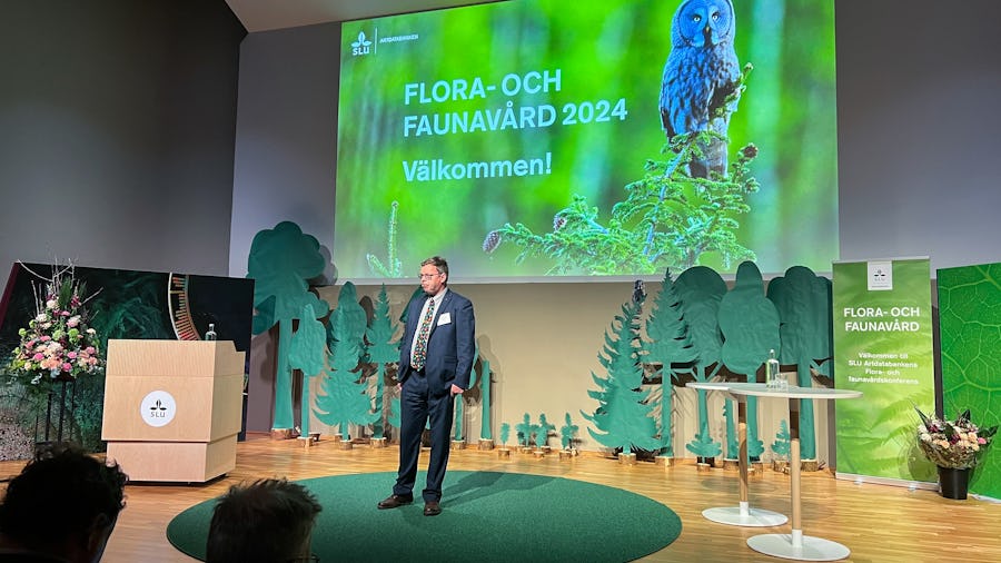 Mark Marissink, chef för SLU Artdatabanken, höll ett bra inledningstal under årets Flora- och faunavårdskonferens.