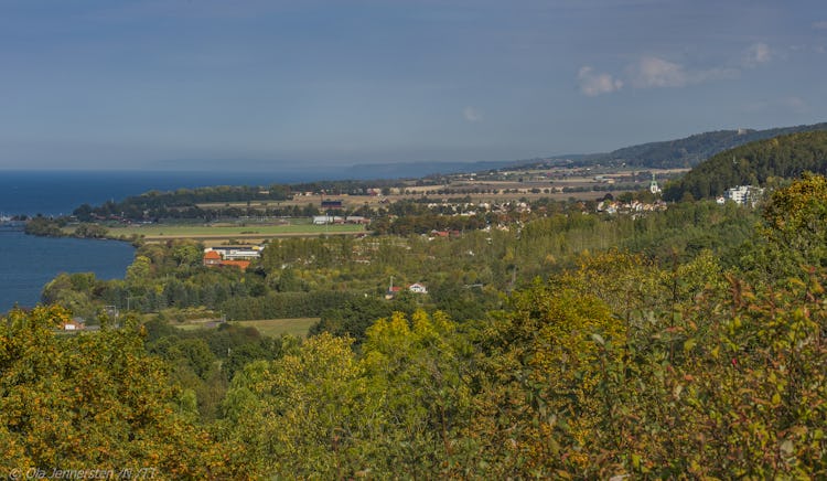 Landskap med Grännakusten och Vättern, Östra Vätterbtantens Biosfärområde.
