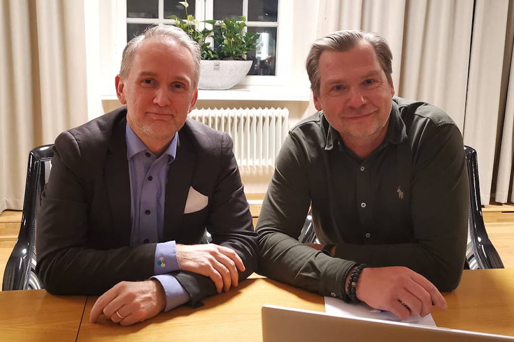 Delar av ledningen för Momentum Group